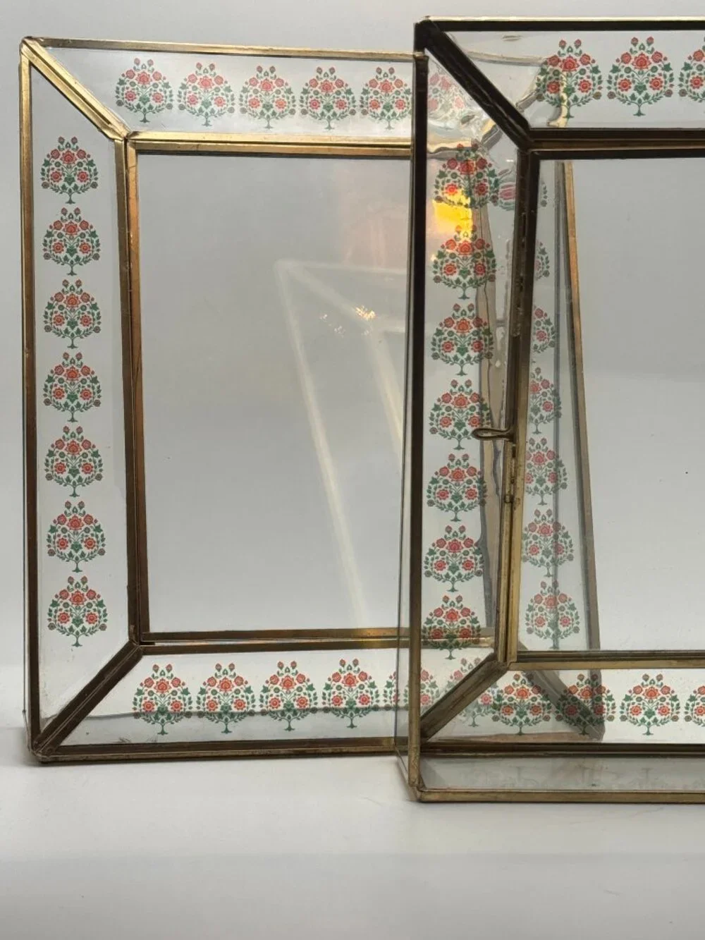 Brass Metal Tabletop Frame Set Made in India